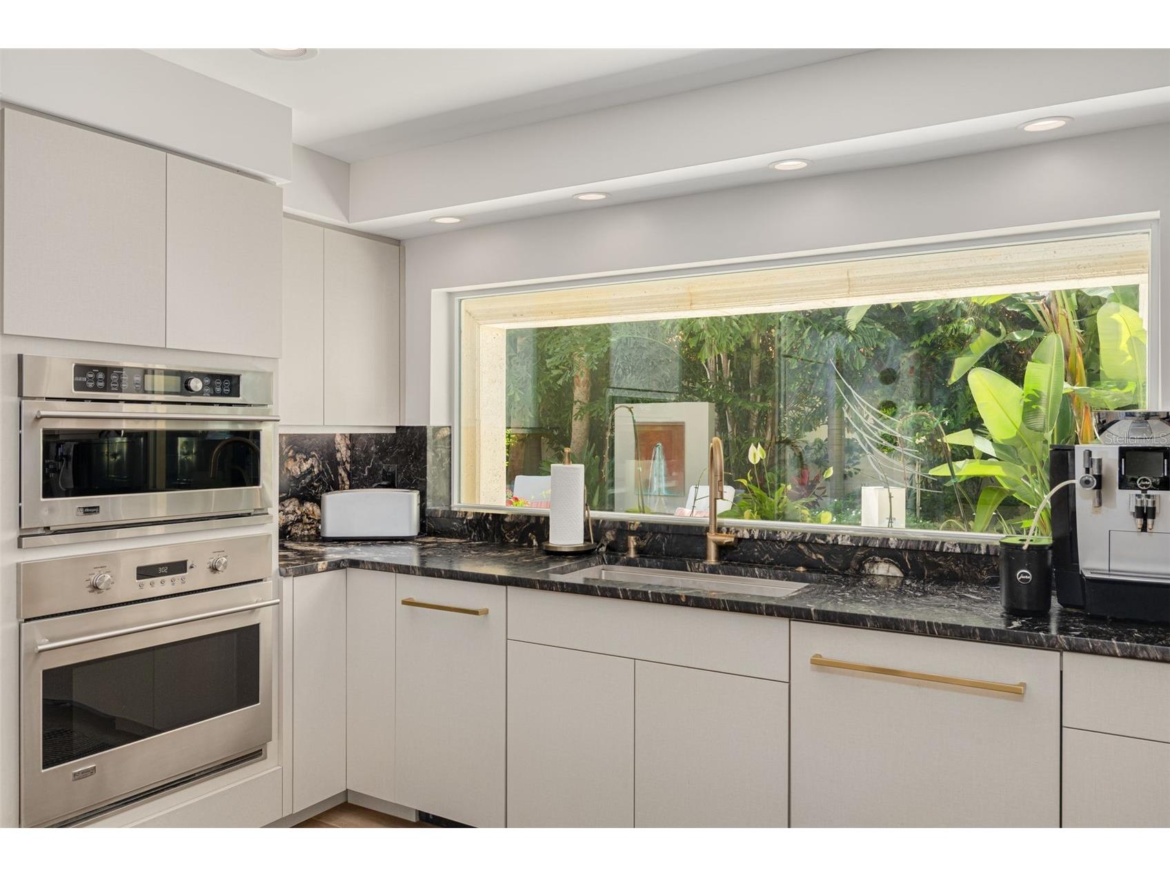 725 Brightwaters Boulevard NE Saint Petersburg FL 33704 - TAMPA BAY TB8509638 image21