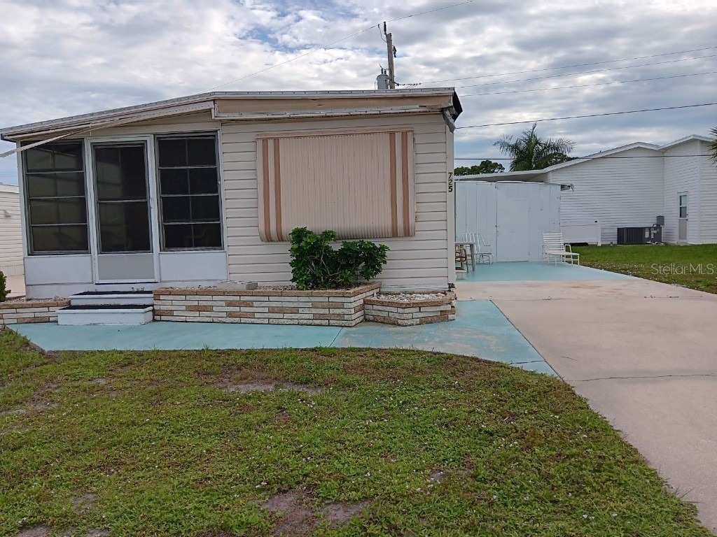 725 Carefree Venice FL 34285 N6128914 image1
