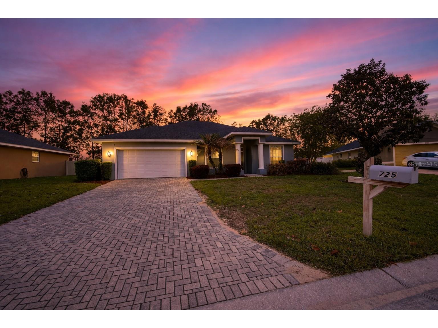 725 Country Walk Cove Eagle Lake FL 33839 P4938417 image1