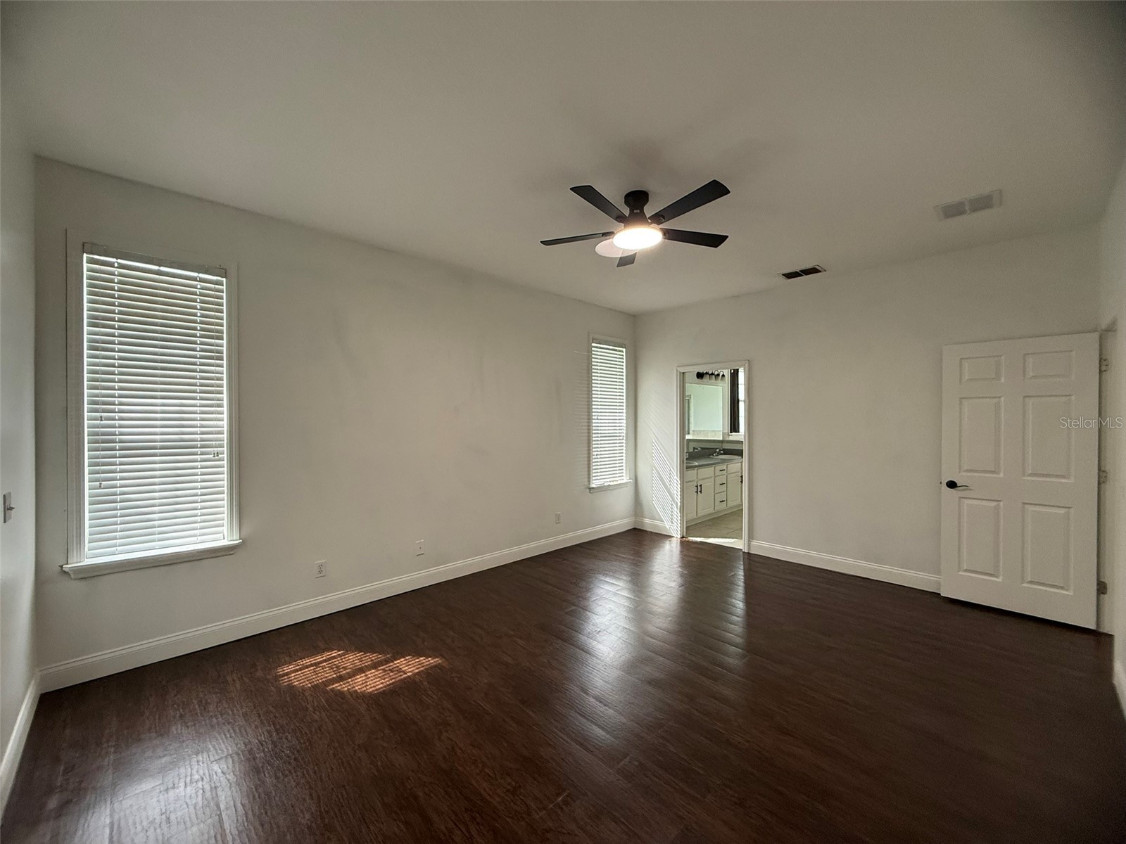 725 Country Walk Cove Eagle Lake FL 33839 P4938417 image22