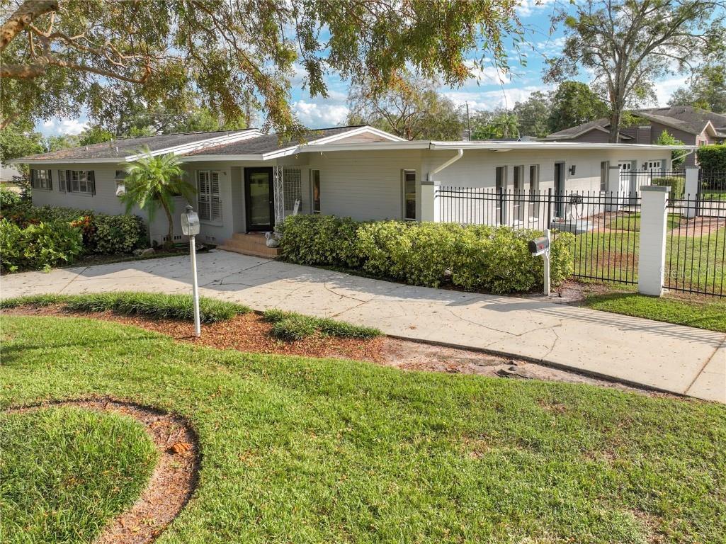 725 Easton Drive Lakeland FL 33803 L4934036 image1