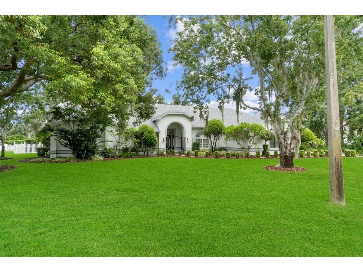 725 Heritage Drive NE Winter Haven FL 33881 - LAKE HAMILTON L4961718 image1