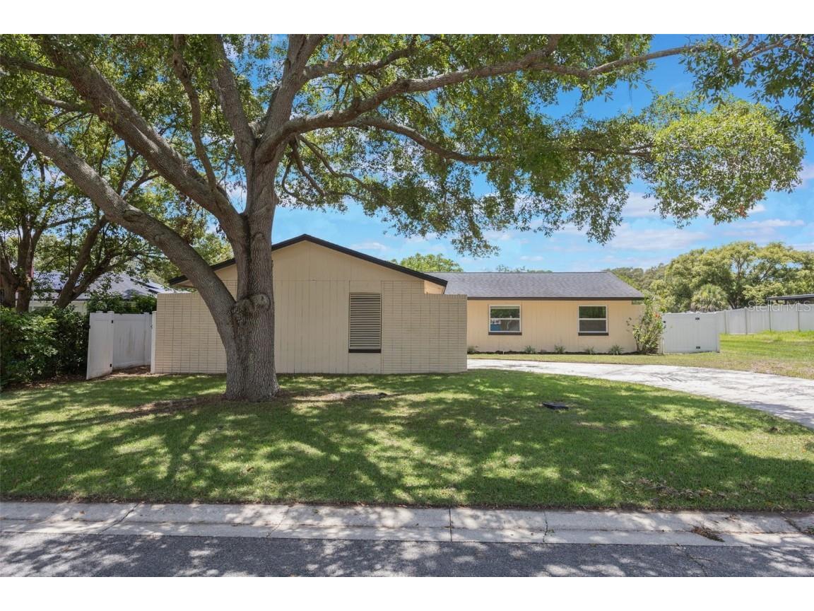 725 Laurel Way Casselberry FL 32707 O6295242 image1