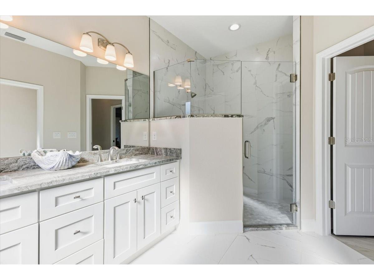 725 Redbud Court Englewood FL 34223 D6146000 image25