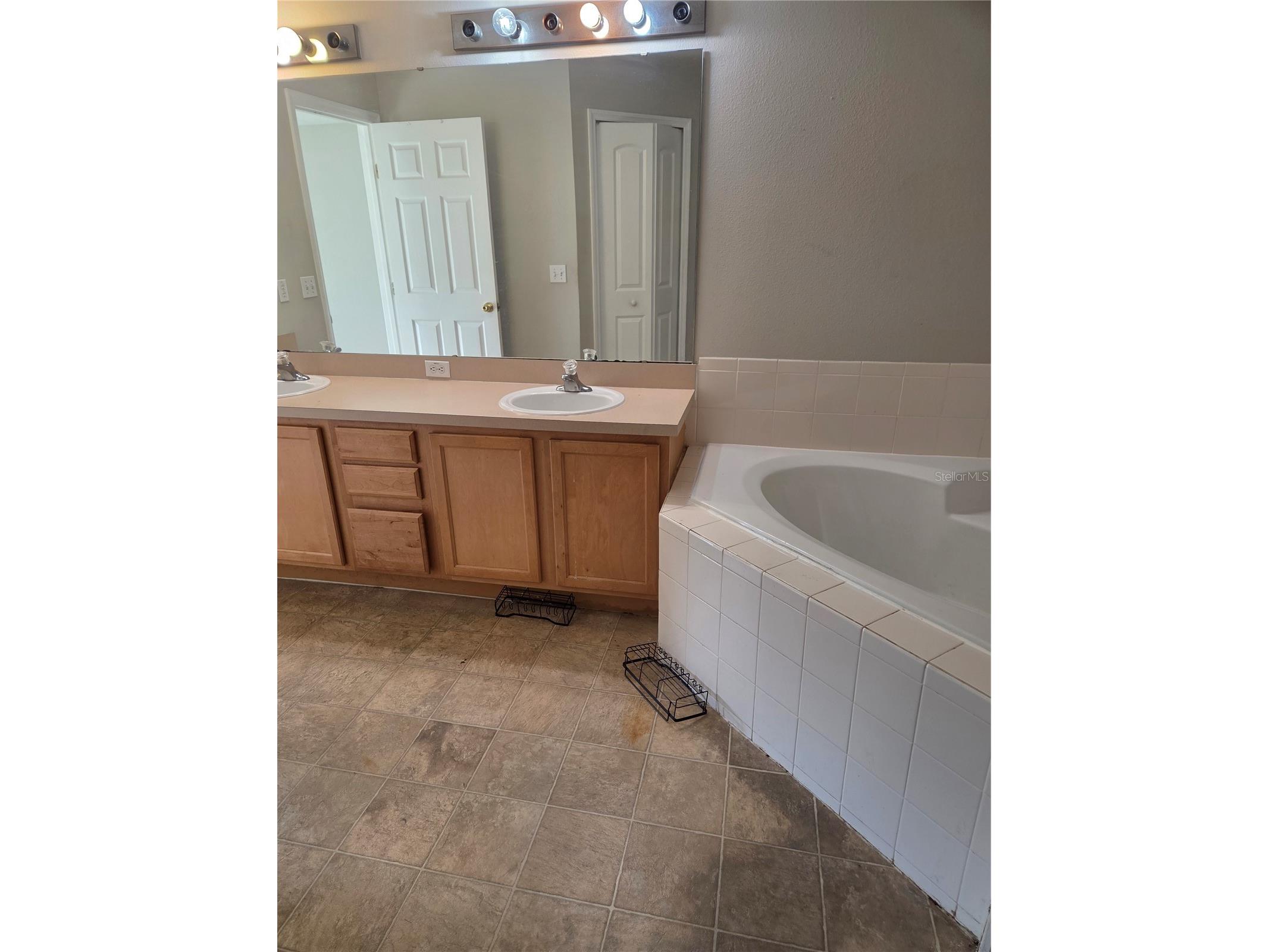 725 Robin Court Kissimmee FL 34759 O6423849 image5