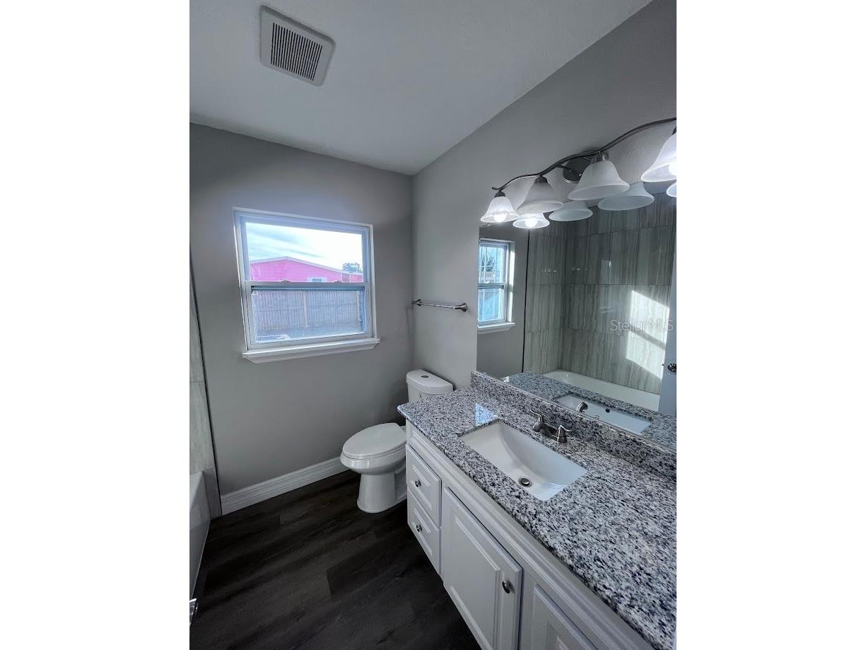 725 Scenic Street Leesburg FL 34748 OM718048 image9