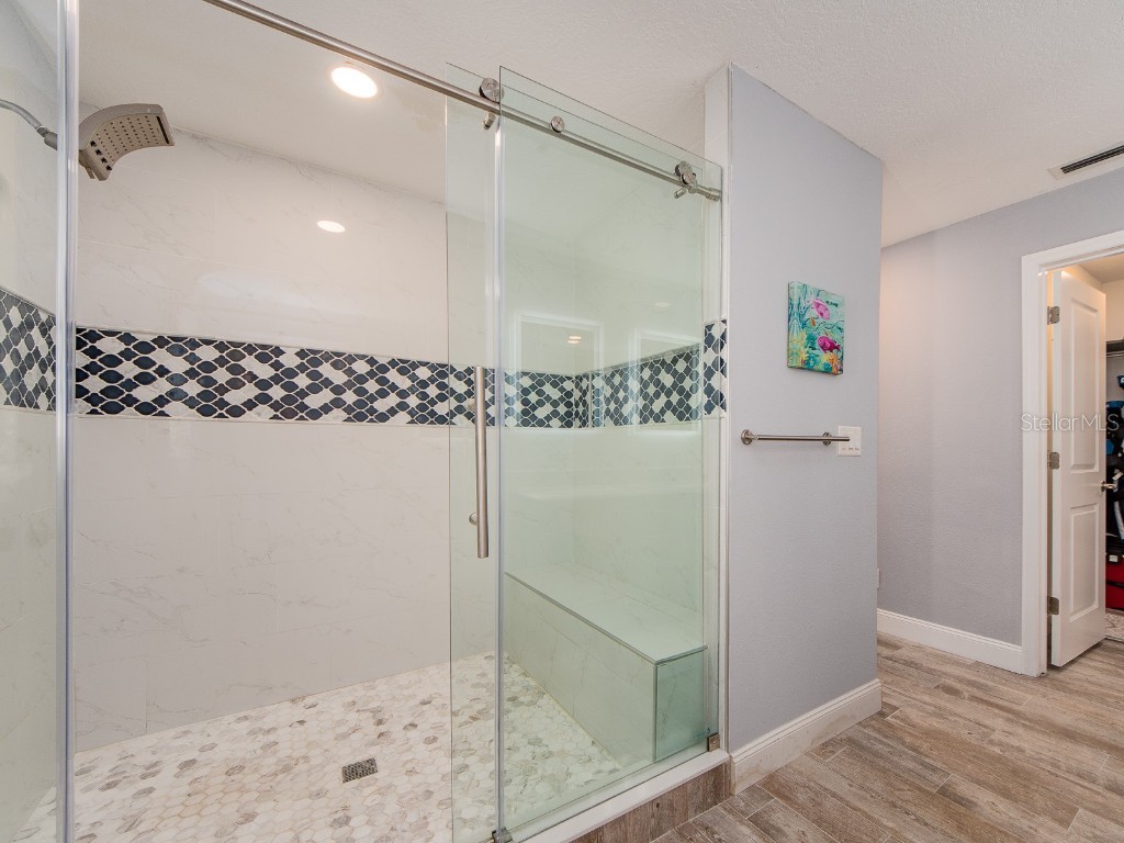 725 Snug Island Clearwater Beach FL 33767 TB8437250 image10