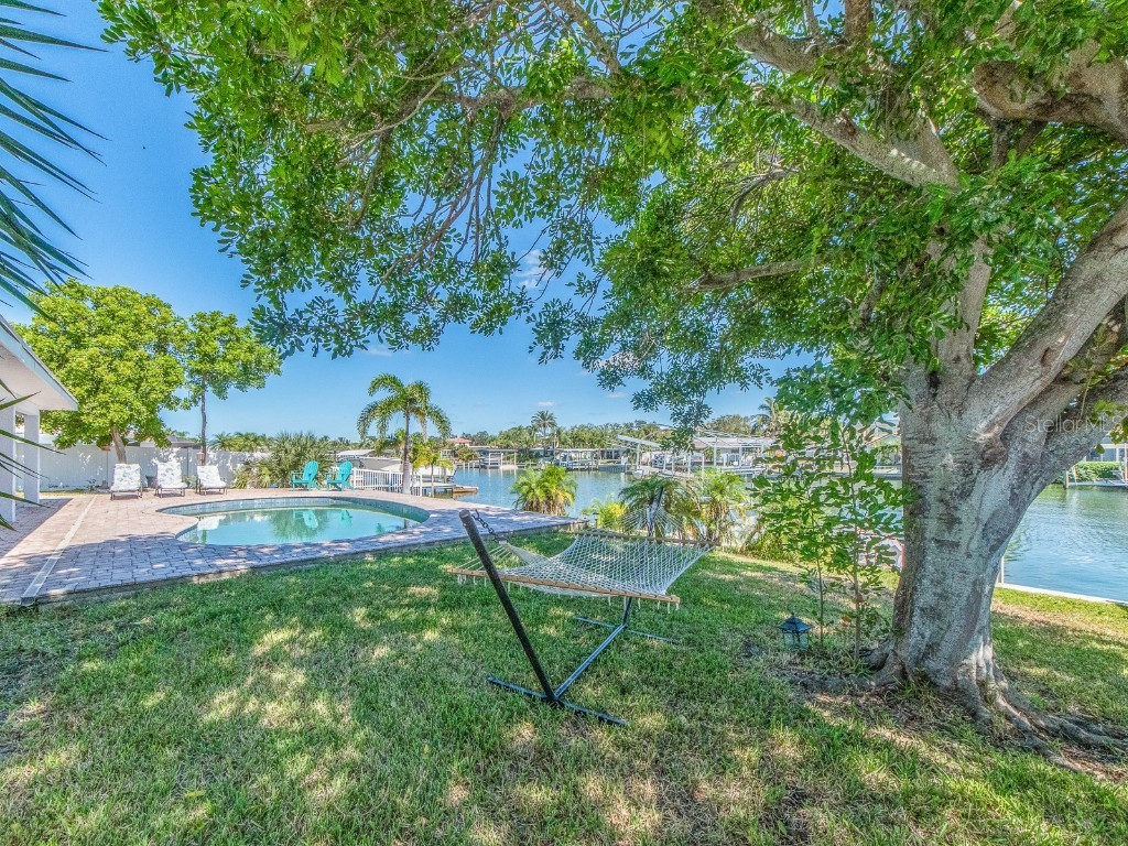 725 Snug Island Clearwater Beach FL 33767 TB8437250 image16