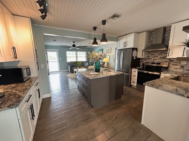725 Sunset Cove Madeira Beach FL 33708 TB8415202 image69