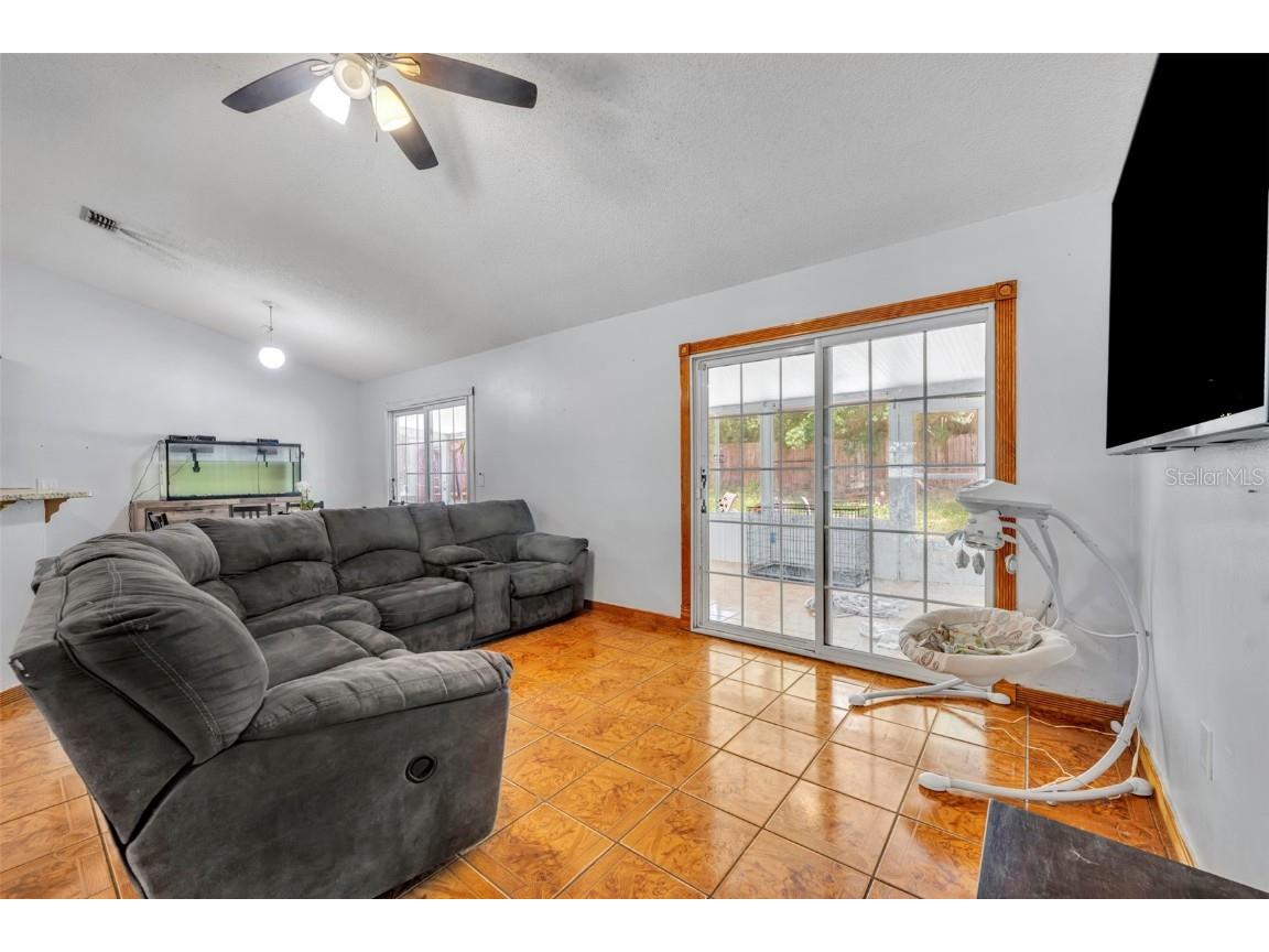 725 W 9th Street Deltona FL 32725 V4943857 image8