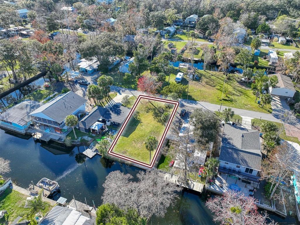 7250 Coventry Court Weeki Wachee FL 34607 - WEEKI WACHEE RIVER TB8358072 image1