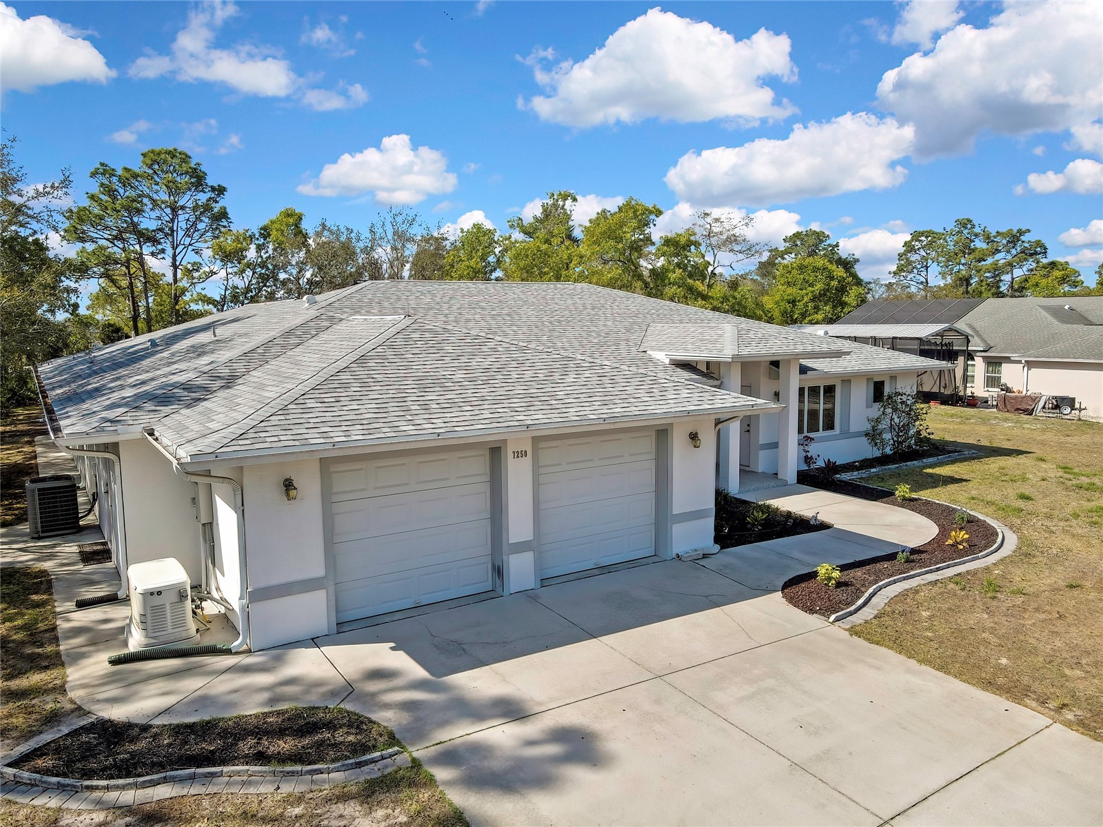7250 Madrid Road Weeki Wachee FL 34613 W7884564 image2