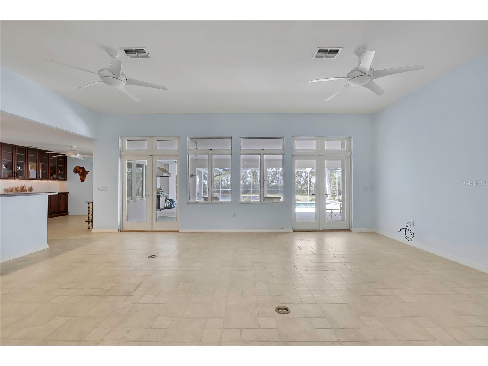 7250 Madrid Road Weeki Wachee FL 34613 W7884564 image4