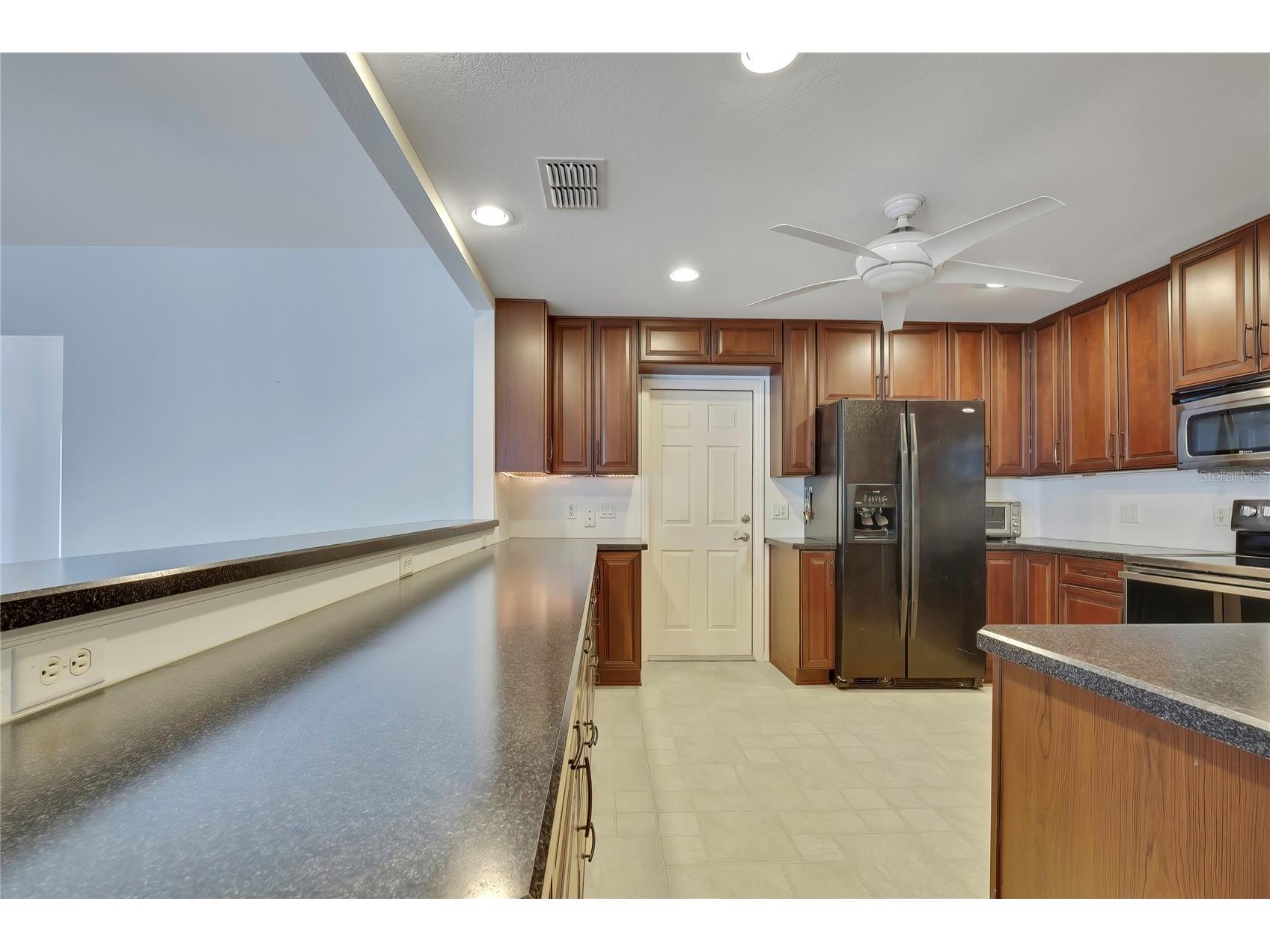 7250 Madrid Road Weeki Wachee FL 34613 W7884564 image8