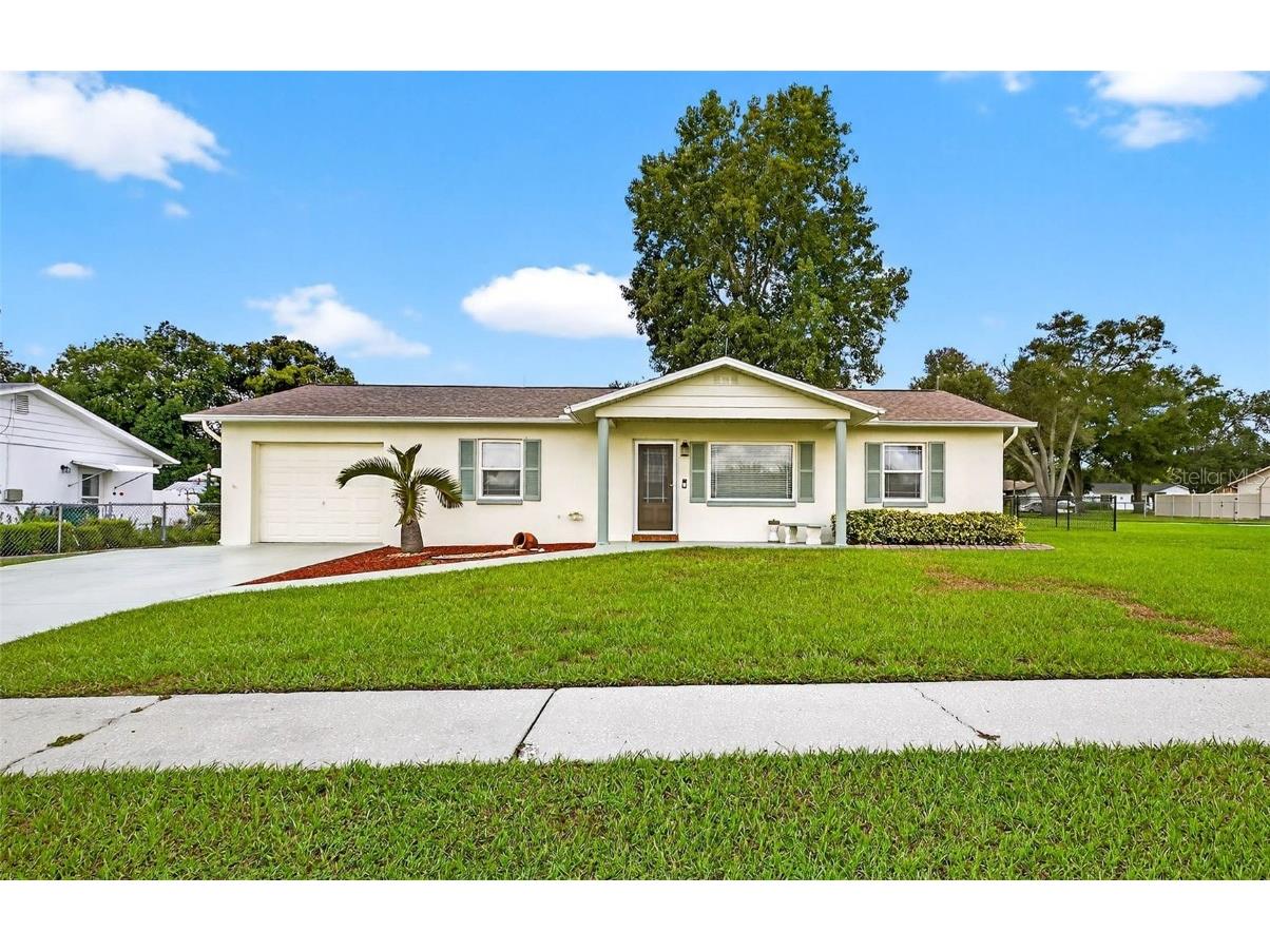 7251 Ashland Drive Zephyrhills FL 33540 TB8416376 image1