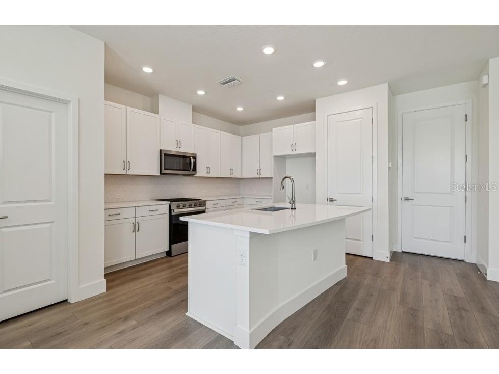 7251 Tideland Lane Sarasota FL 34240 - SPOONBILL LAKE TB8516249 image4
