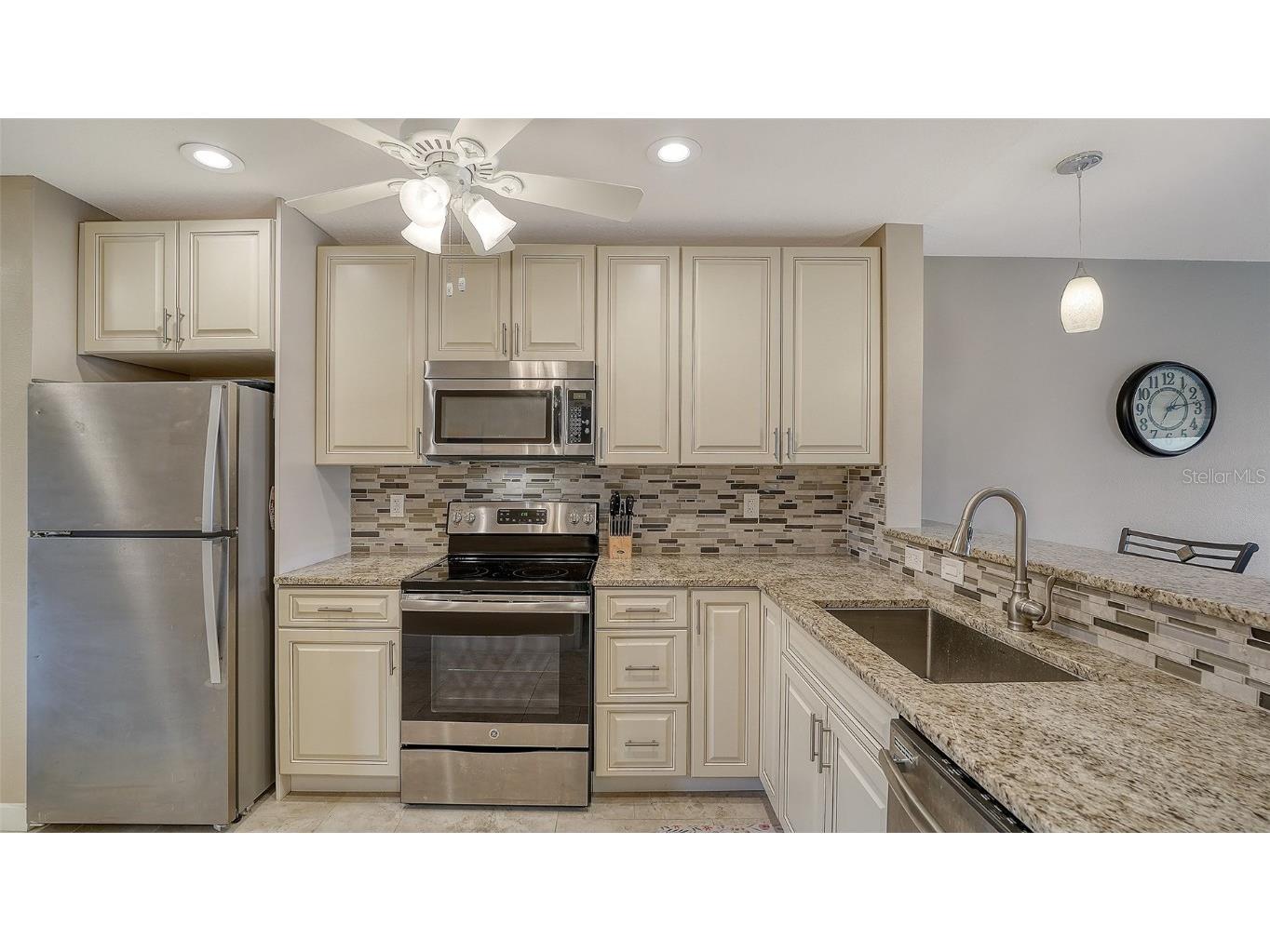 7251 W Country Club Drive N #225 Sarasota FL 34243 A4668343 image12