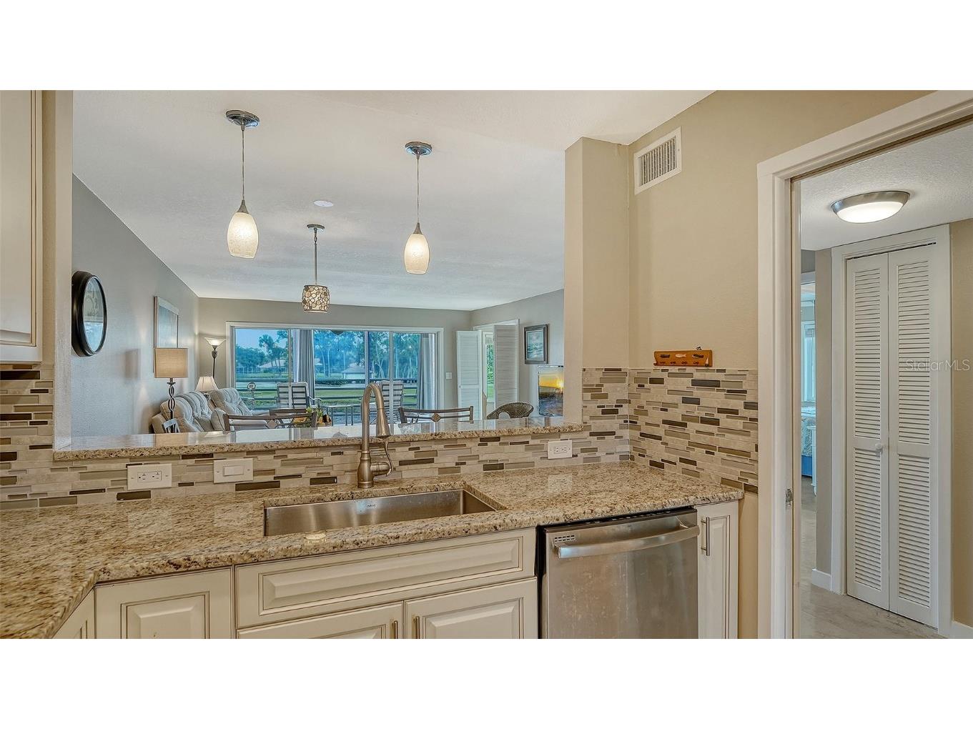 7251 W Country Club Drive N #225 Sarasota FL 34243 A4668343 image15