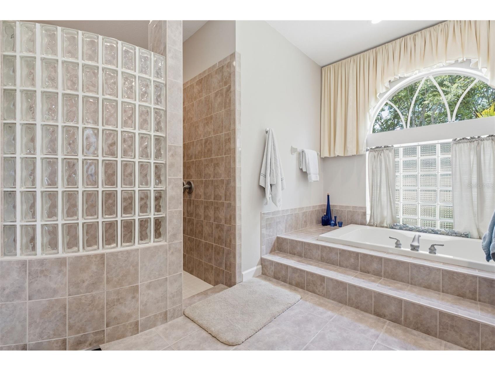 7253 Bryce Point N Pinellas Park FL 33782 TB8520400 image25