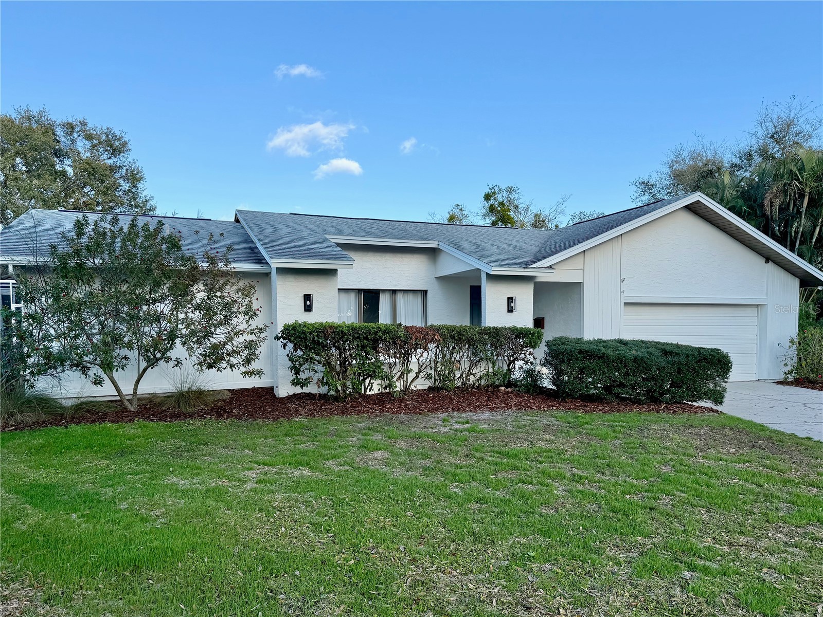 7255 18th Street NE Saint Petersburg FL 33702 TB8476577 image1