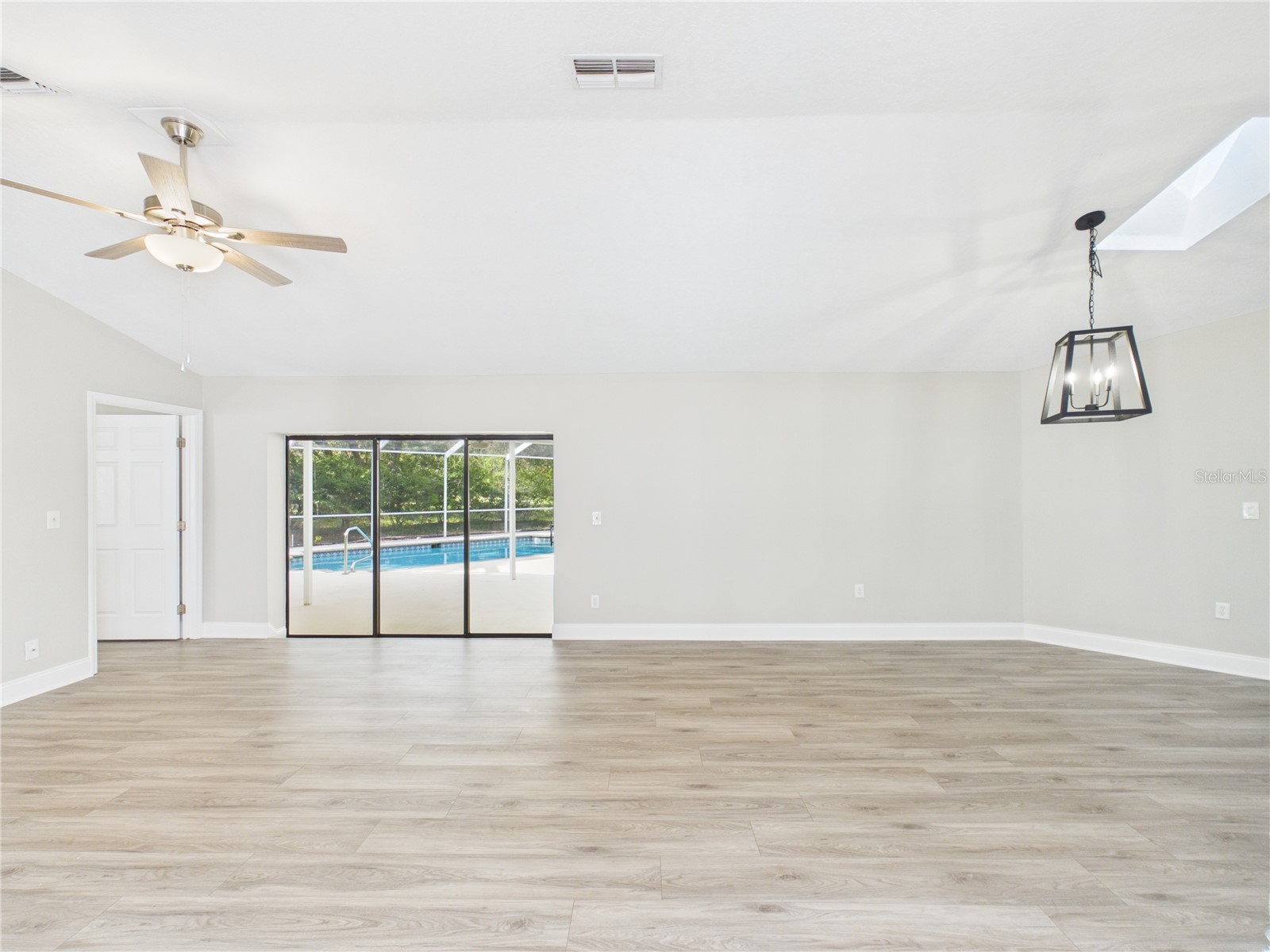 7256 Royal Oak Drive Spring Hill FL 34607 OM728660 image18