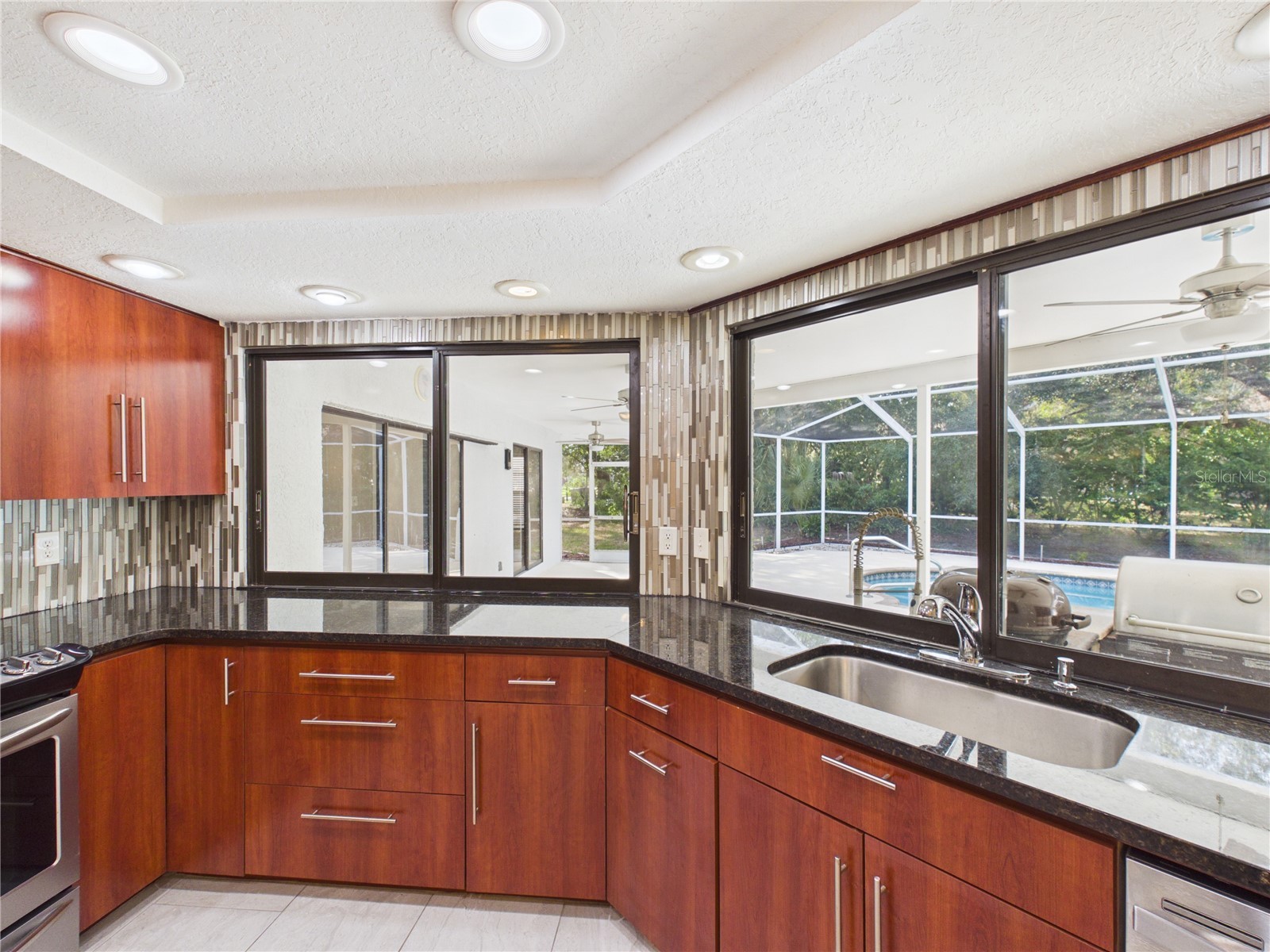 7256 Royal Oak Drive Spring Hill FL 34607 OM728660 image5