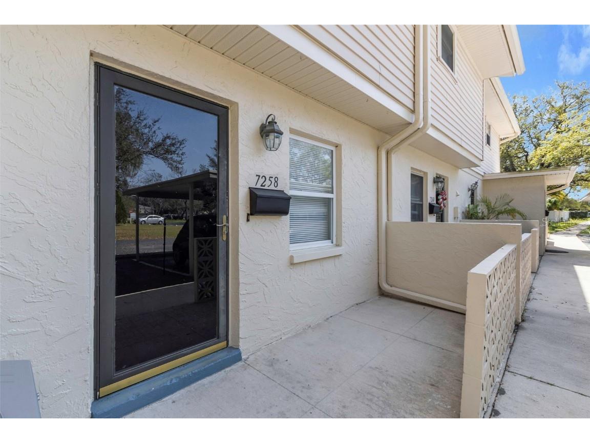 7258 Moffatt Lane N Pinellas Park FL 33781 U8191284 image1