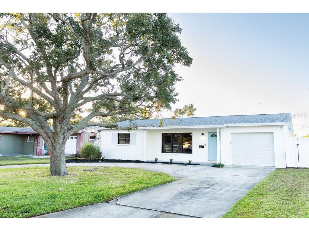 726 44th Avenue NE Saint Petersburg FL 33703 U8232504 image1