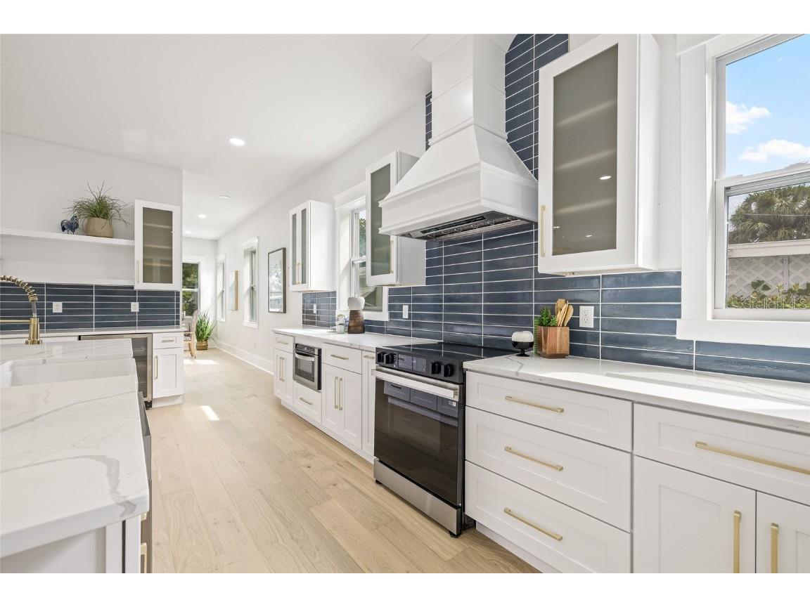 726 52nd Avenue N Saint Petersburg FL 33703 TB8437878 image13