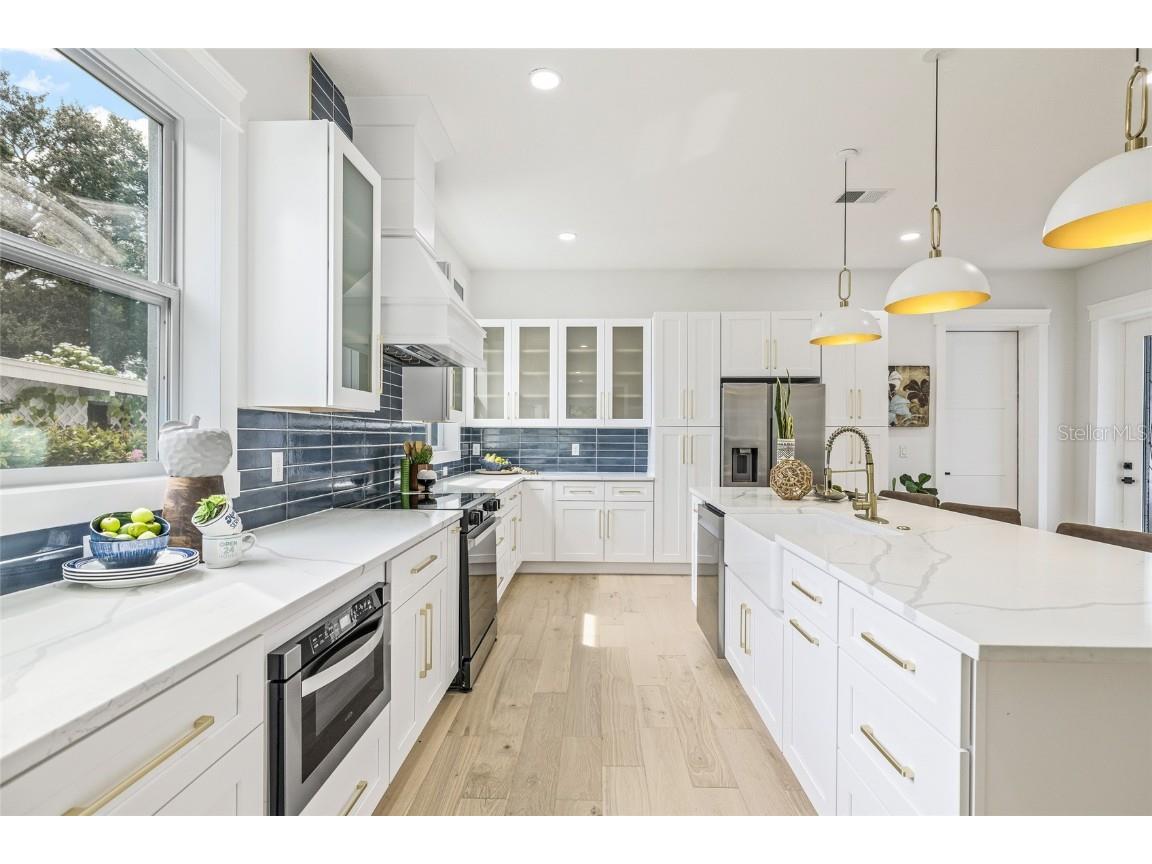 726 52nd Avenue N Saint Petersburg FL 33703 TB8437878 image16