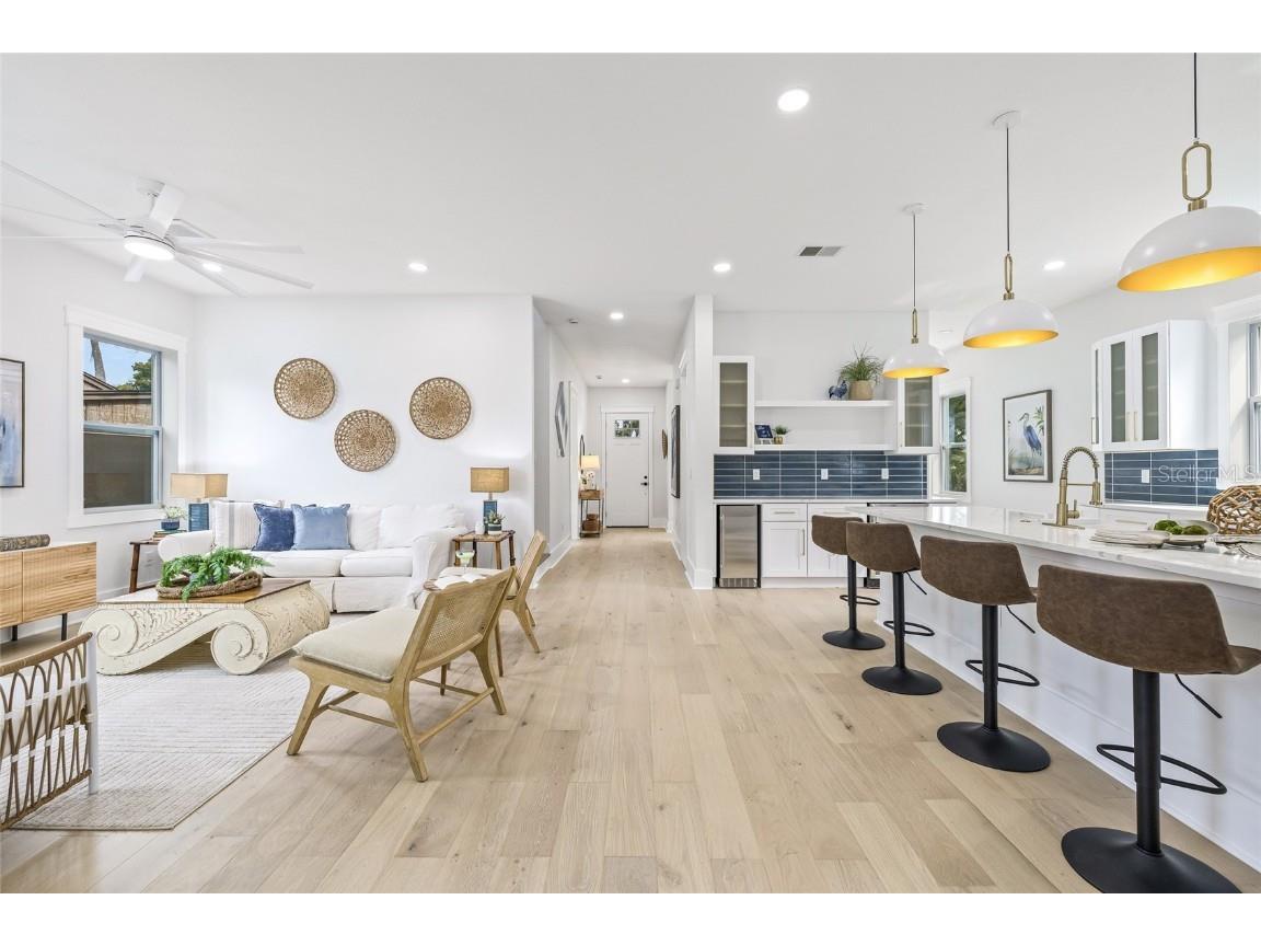 726 52nd Avenue N Saint Petersburg FL 33703 TB8437878 image2