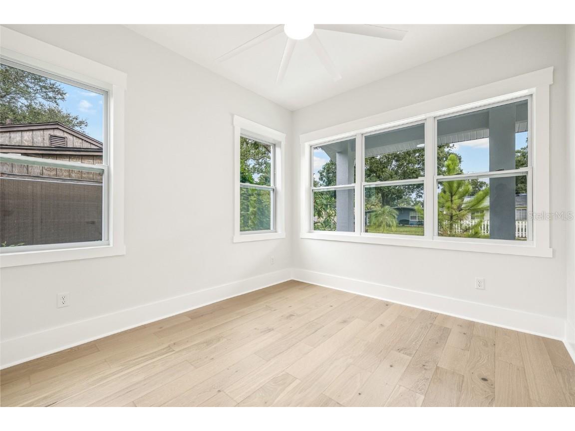 726 52nd Avenue N Saint Petersburg FL 33703 TB8437878 image22