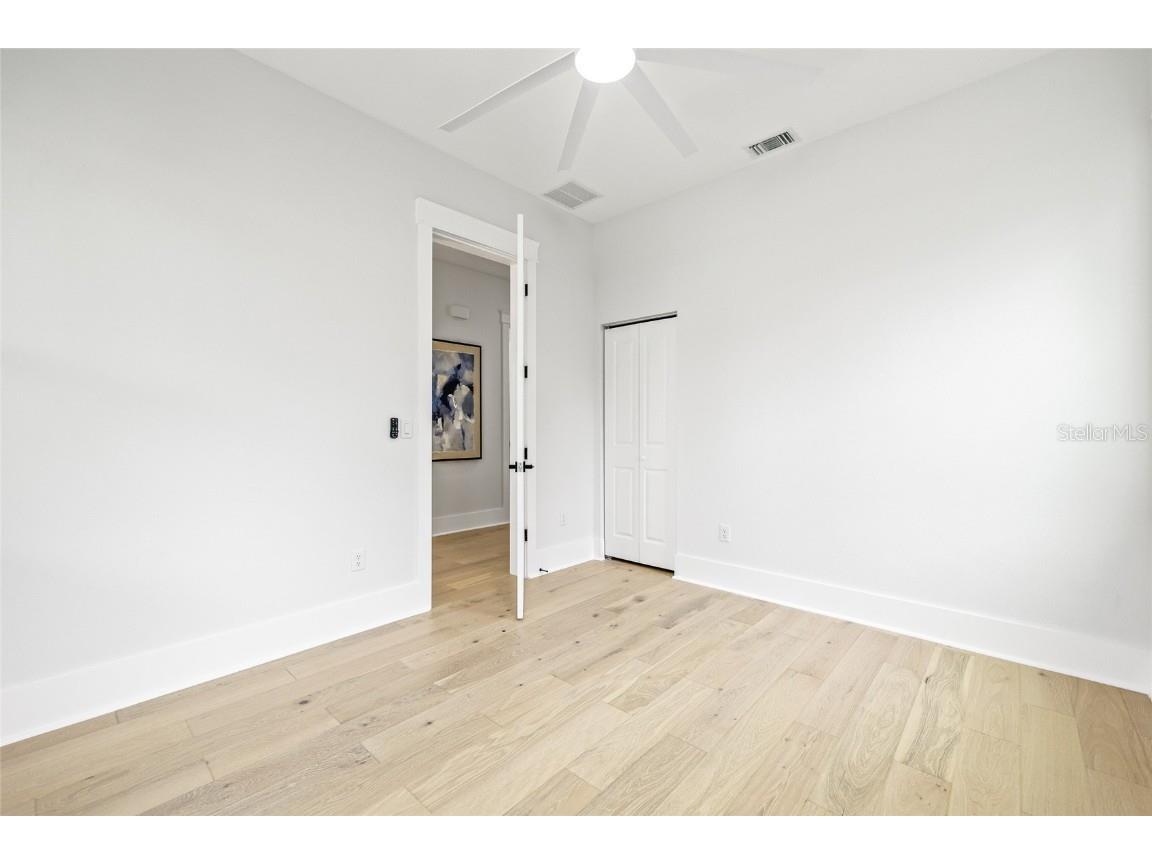 726 52nd Avenue N Saint Petersburg FL 33703 TB8437878 image23