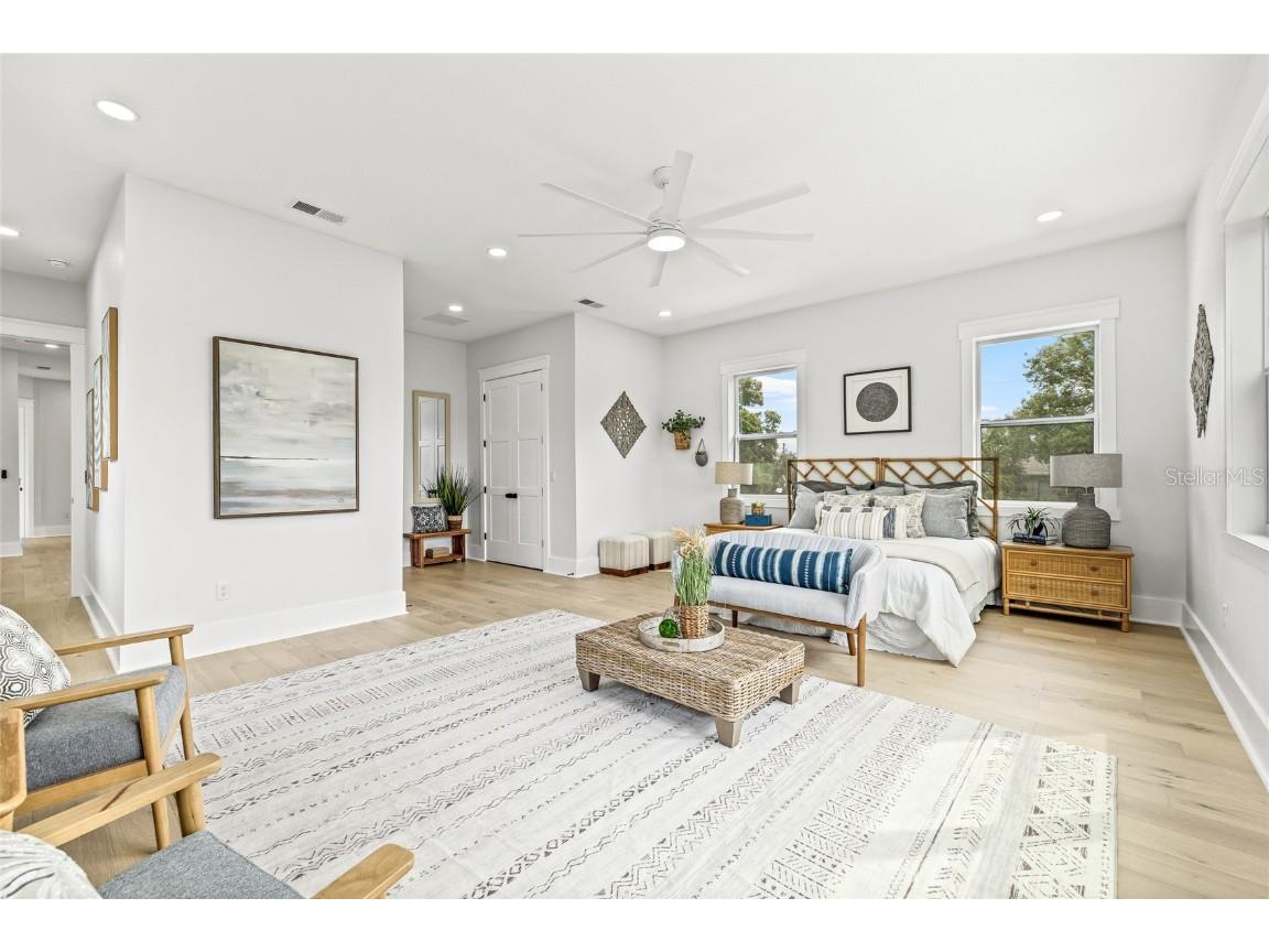 726 52nd Avenue N Saint Petersburg FL 33703 TB8437878 image3