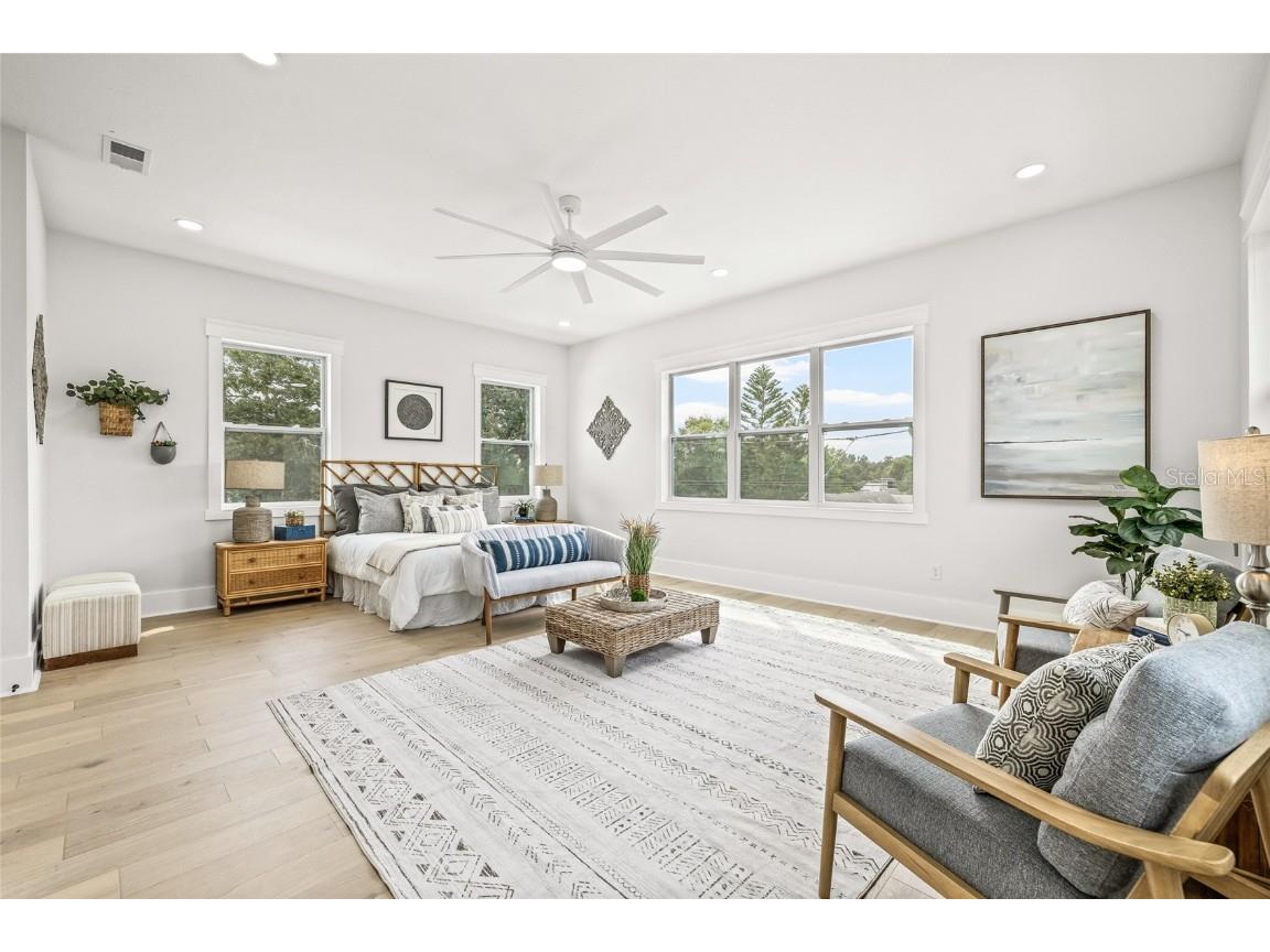 726 52nd Avenue N Saint Petersburg FL 33703 TB8437878 image30