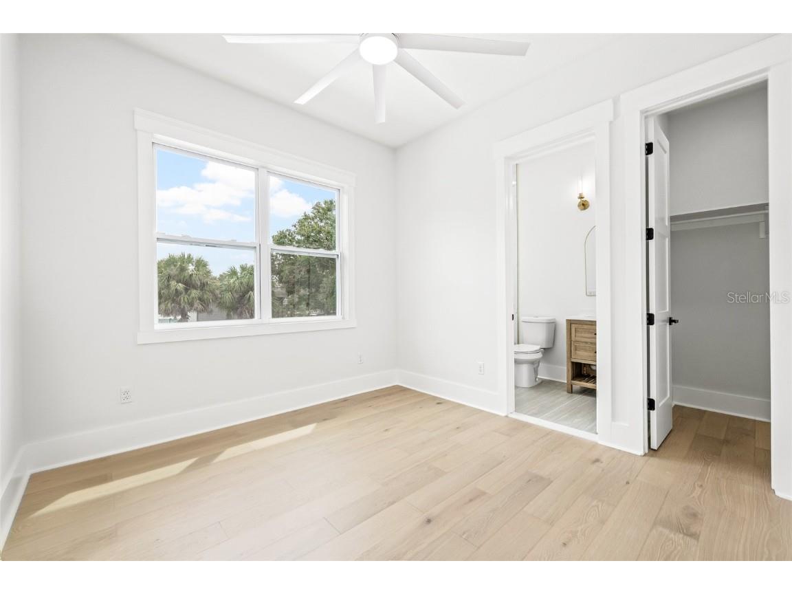 726 52nd Avenue N Saint Petersburg FL 33703 TB8437878 image38