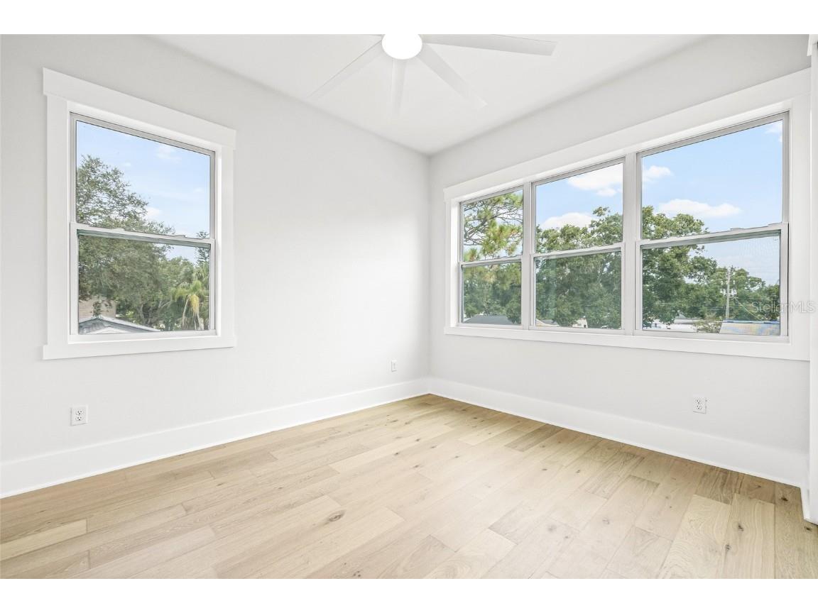 726 52nd Avenue N Saint Petersburg FL 33703 TB8437878 image44