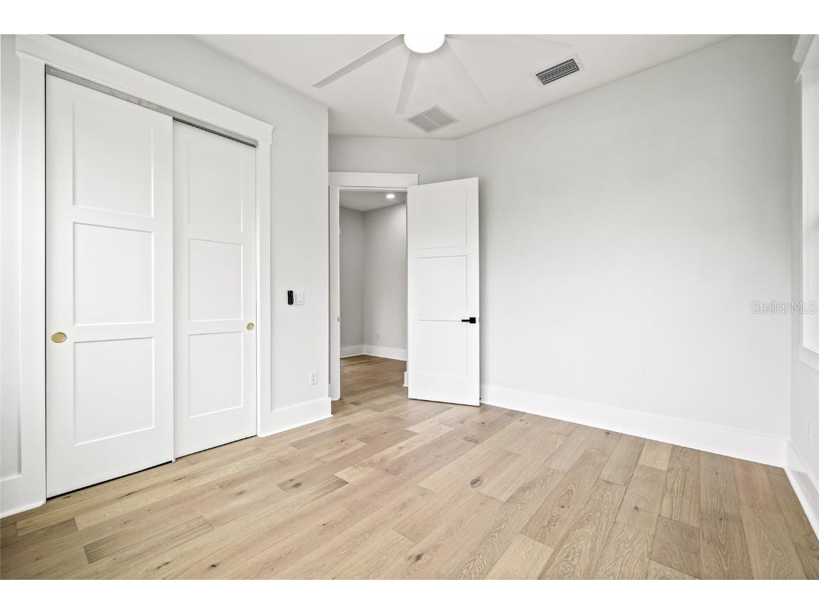 726 52nd Avenue N Saint Petersburg FL 33703 TB8437878 image45