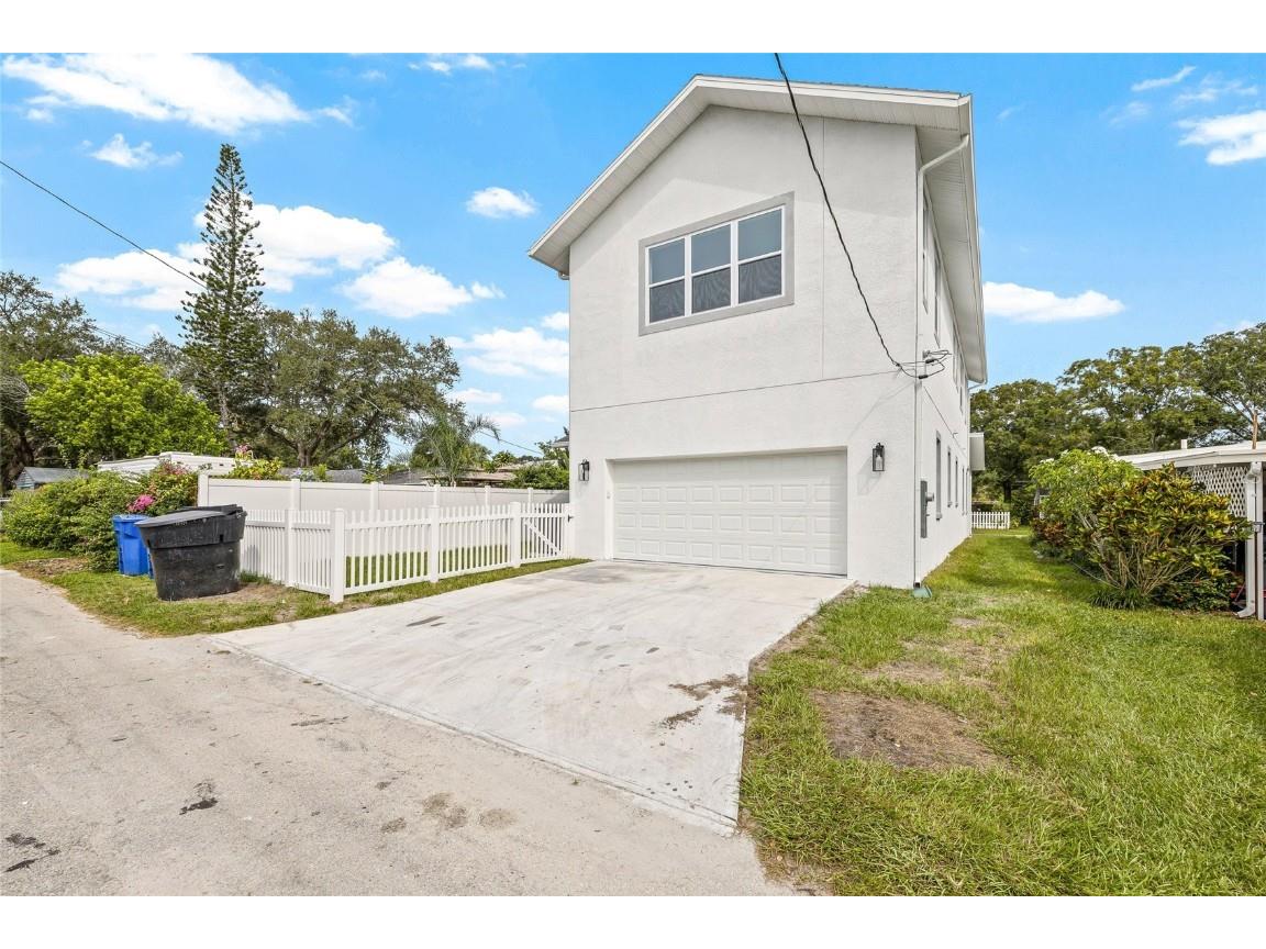 726 52nd Avenue N Saint Petersburg FL 33703 TB8437878 image49