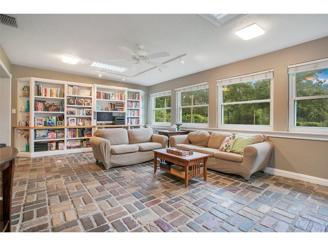 726 Albertson Place Orlando FL 32806 O6350714 image13