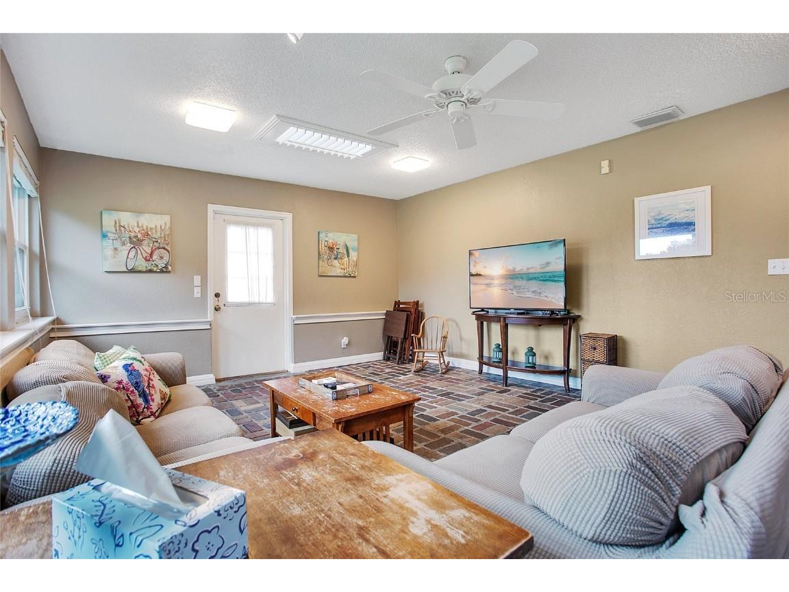 726 Albertson Place Orlando FL 32806 O6350714 image15