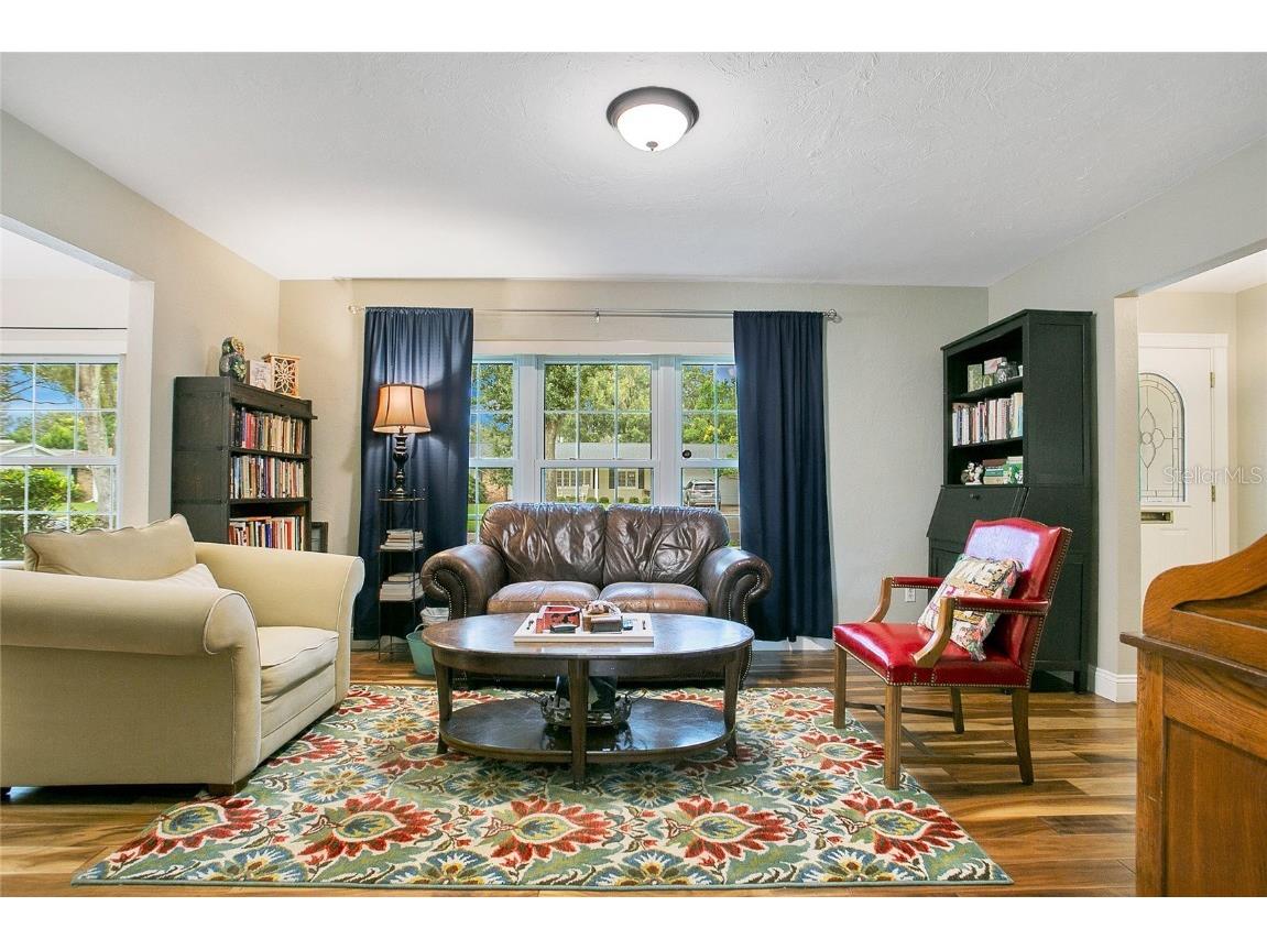 726 Albertson Place Orlando FL 32806 O6350714 image4