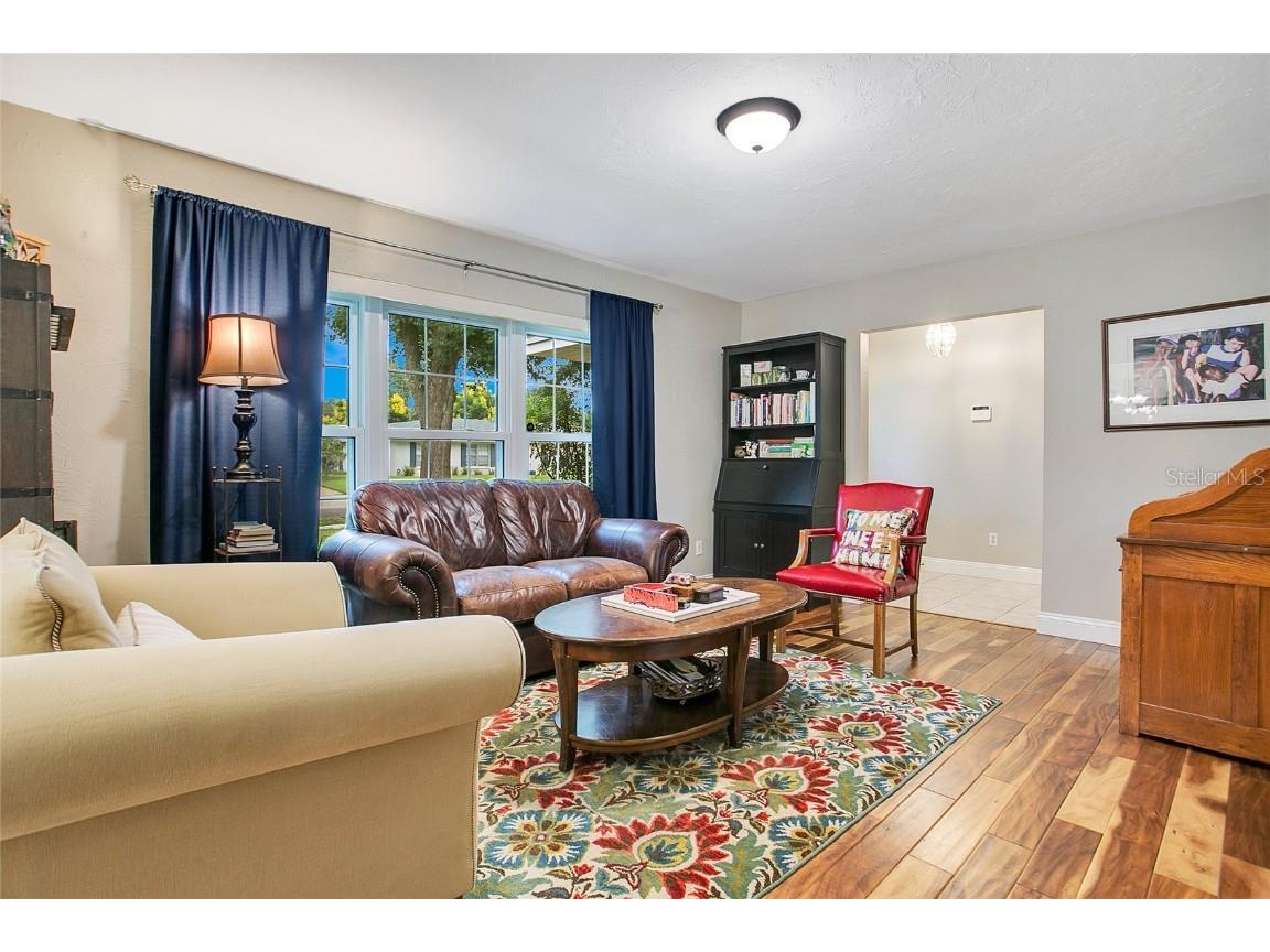 726 Albertson Place Orlando FL 32806 O6350714 image5