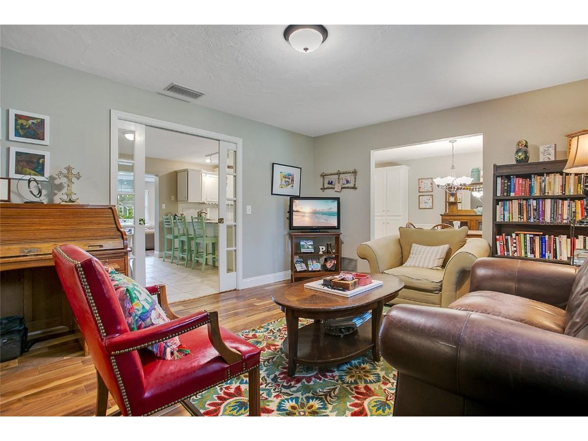 726 Albertson Place Orlando FL 32806 O6350714 image6