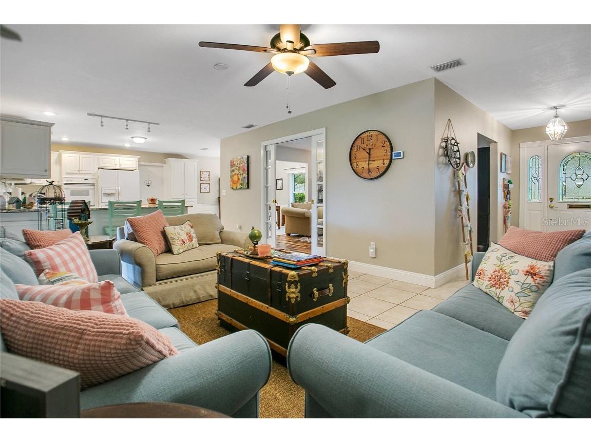 726 Albertson Place Orlando FL 32806 O6350714 image9