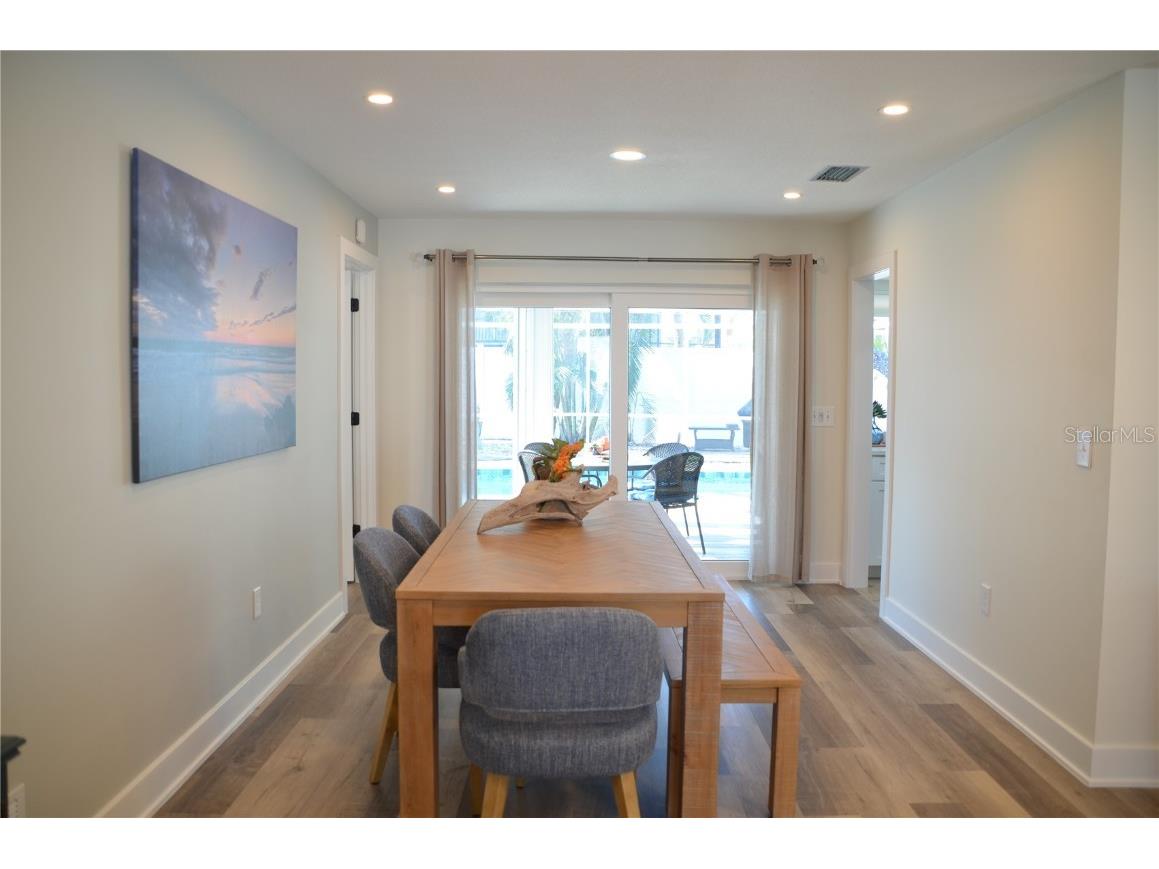 726 Birdsong Lane Sarasota FL 34242 A4634095 image14