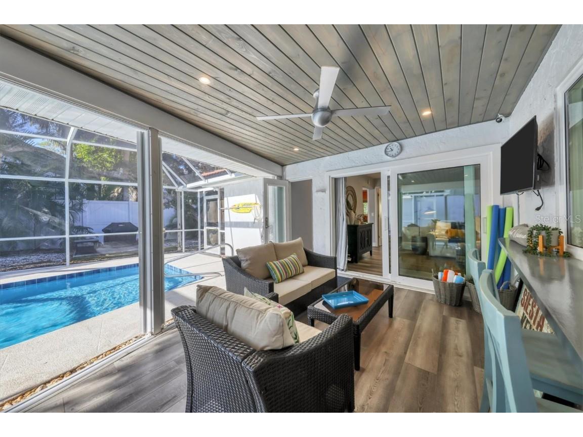 726 Birdsong Lane Sarasota FL 34242 A4634095 image36