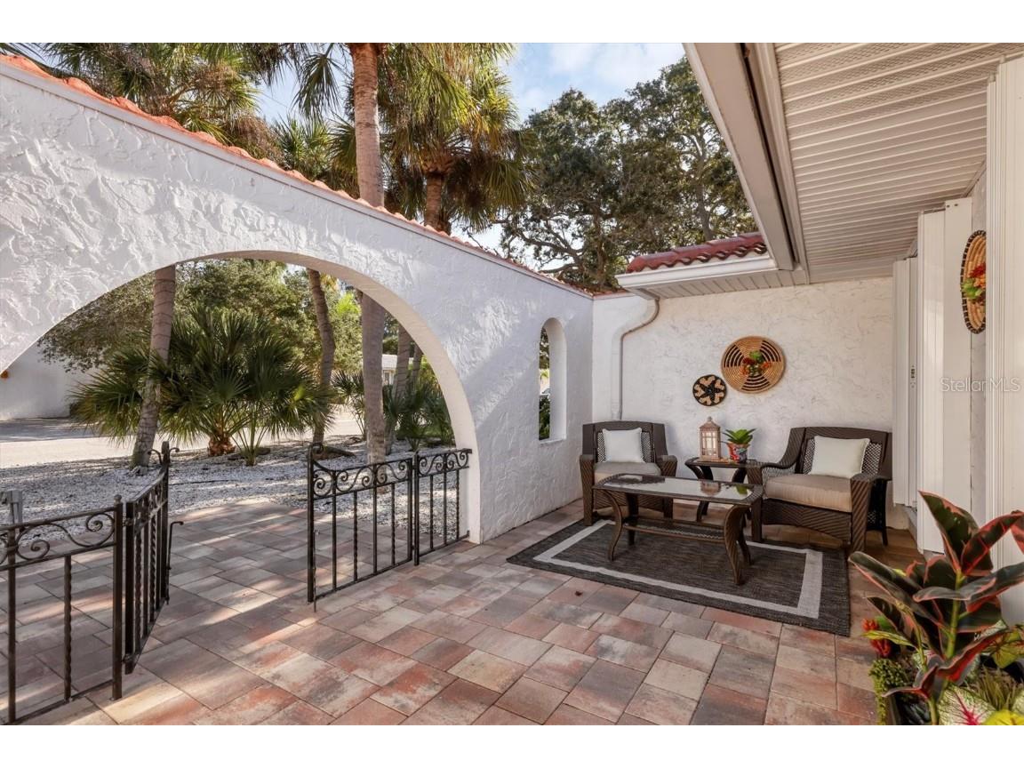 726 Birdsong Lane Sarasota FL 34242 A4634095 image6