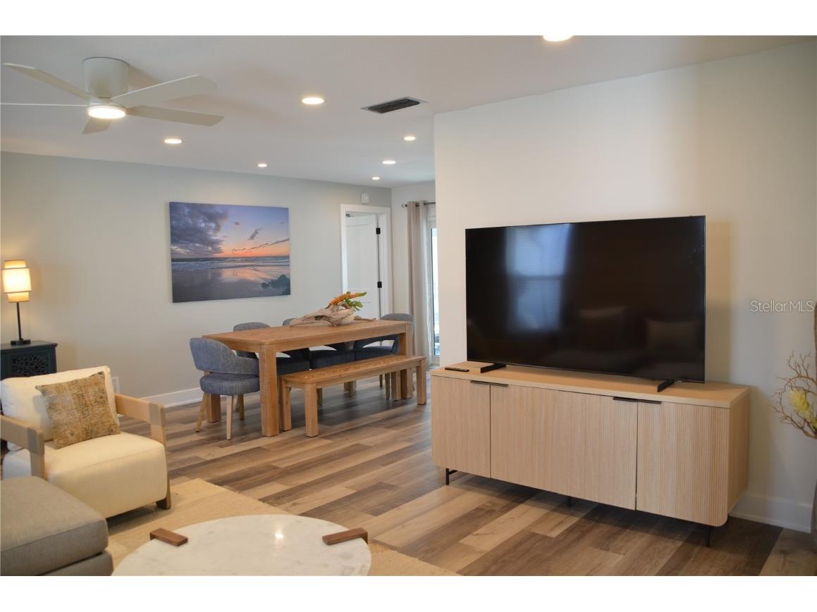 726 Birdsong Lane Sarasota FL 34242 A4634095 image8