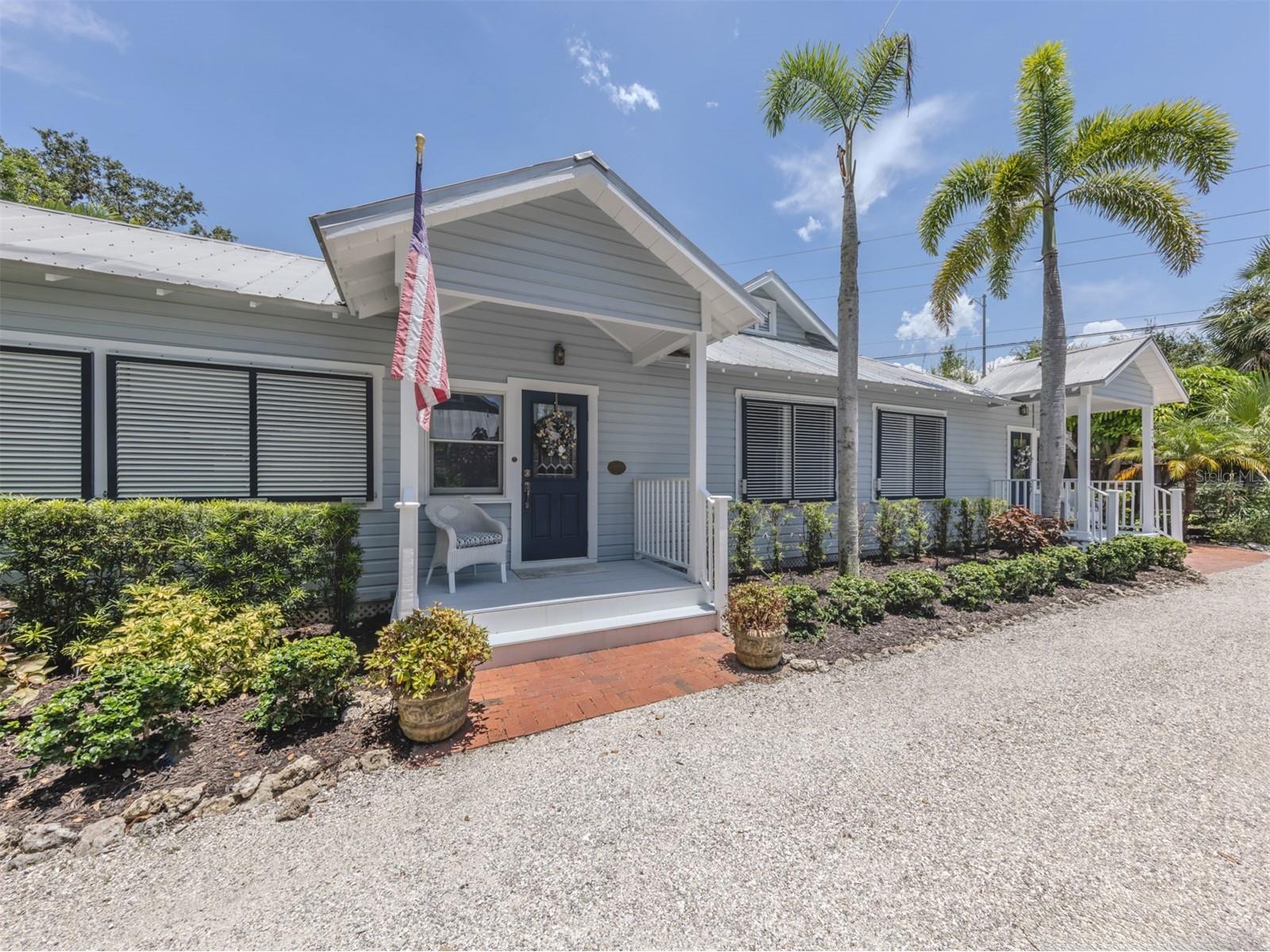 726 Eagle Point Drive Venice FL 34285 - ROBERTS BAY N6139850 image2